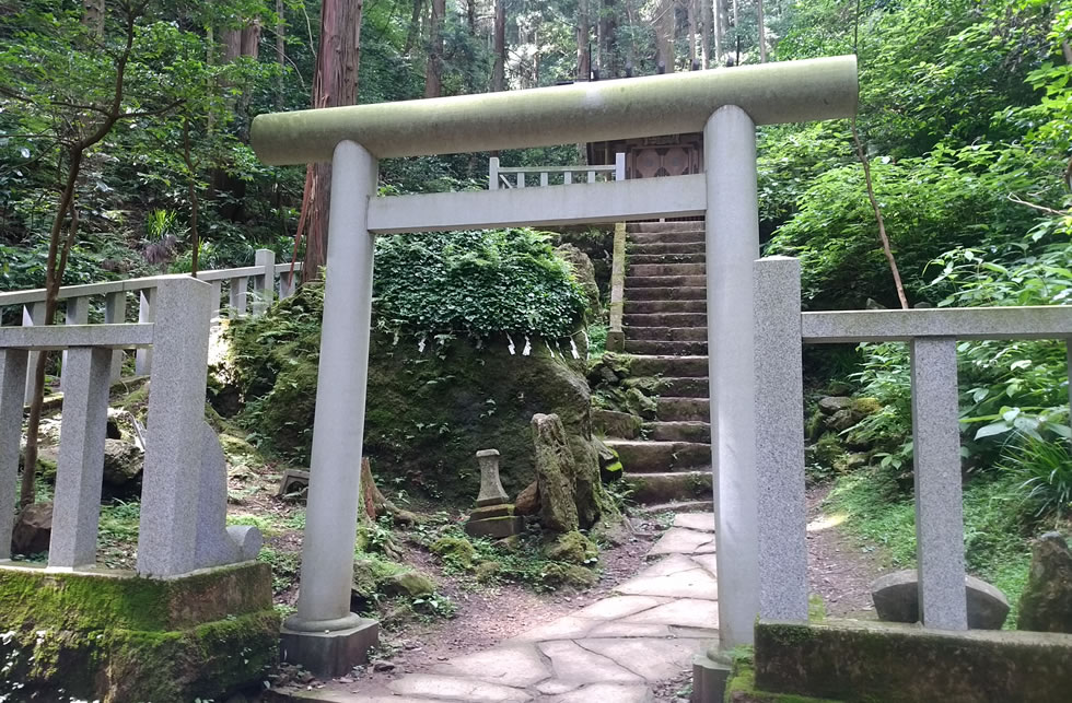 日本最強のパワースポットといわれる御岩神社