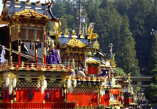秋の高山祭りツアー画像