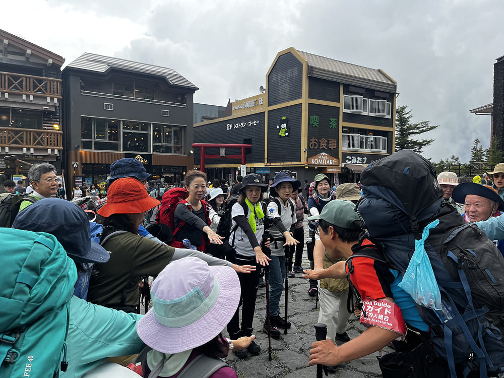 富士登山ツアー 山頂御来光ツアーイメージ