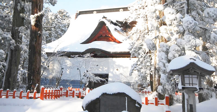 冬に巡る出羽三山の画像