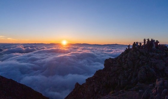 日本三霊山・白山御来光登拝の山旅