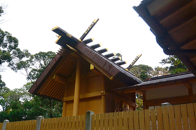 神明神社の本殿