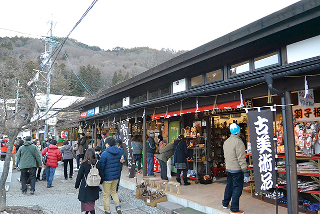 上社・本宮の北参道