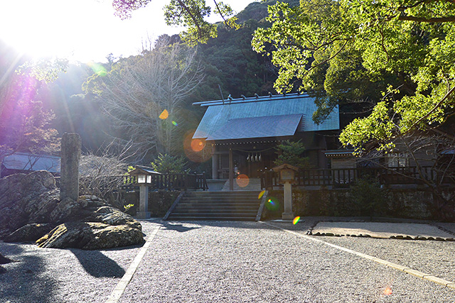 安房神社・上の宮