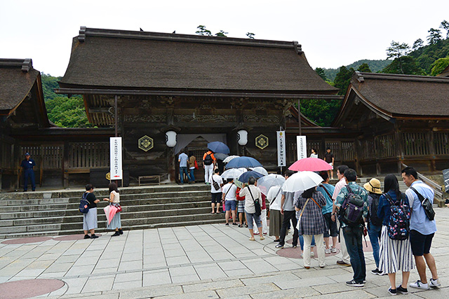 出雲大社・八足門