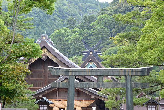 第四の銅鳥居