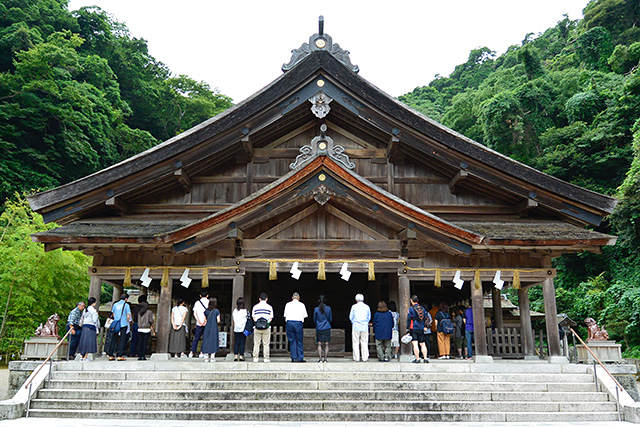 美保神社の拝殿