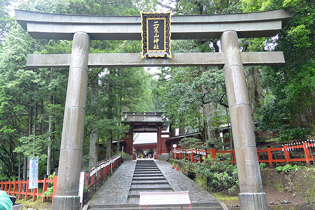 二荒山神社・鳥居