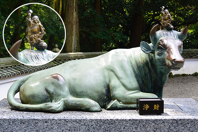 金剛證寺の牛の像
