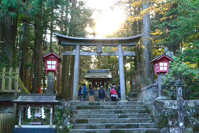 富士登山道吉田口と祖霊社