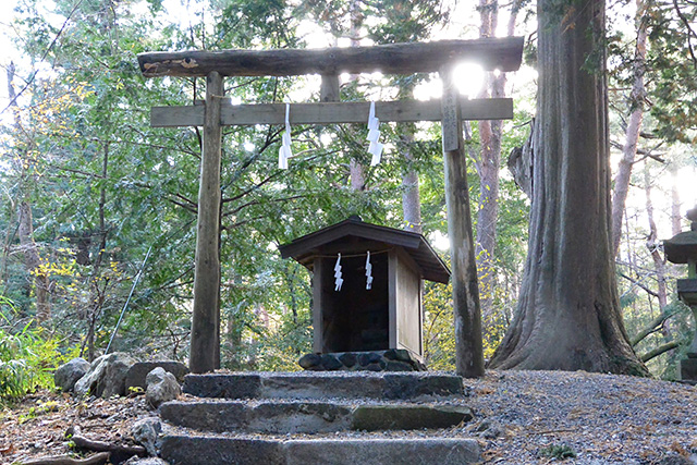 ヤマトタケルを祀った大塚丘