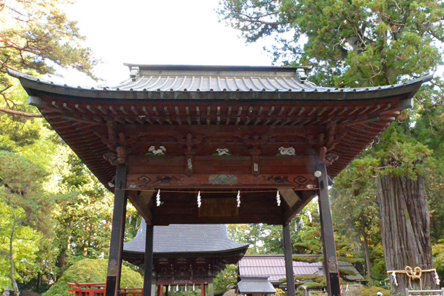 北口本宮冨士浅間神社の神楽殿