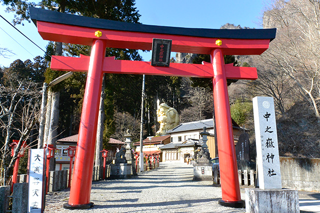 中之嶽神社・鳥居