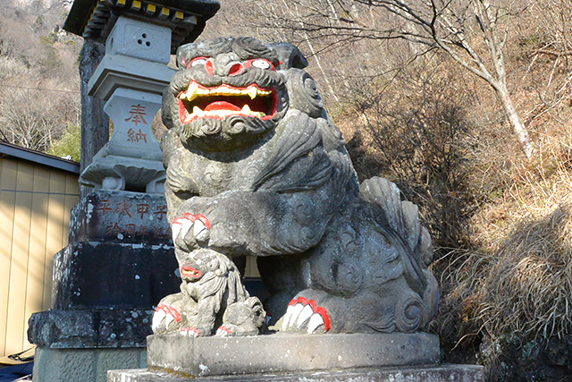 中之嶽神社・狛犬