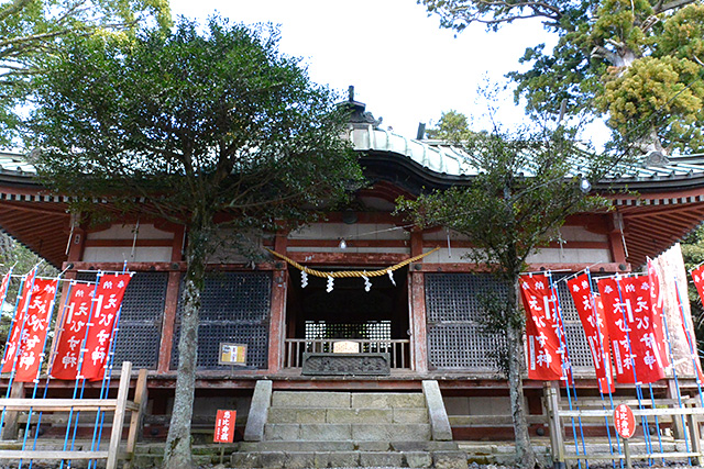 春日神社・日枝神社の拝殿