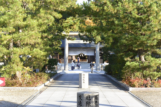 籠神社・参道