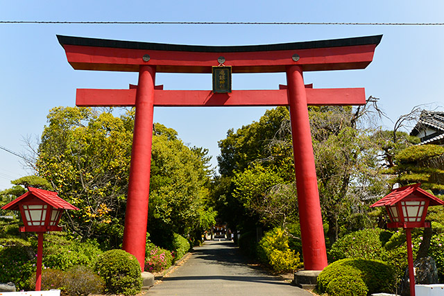 進雄神社・鳥居