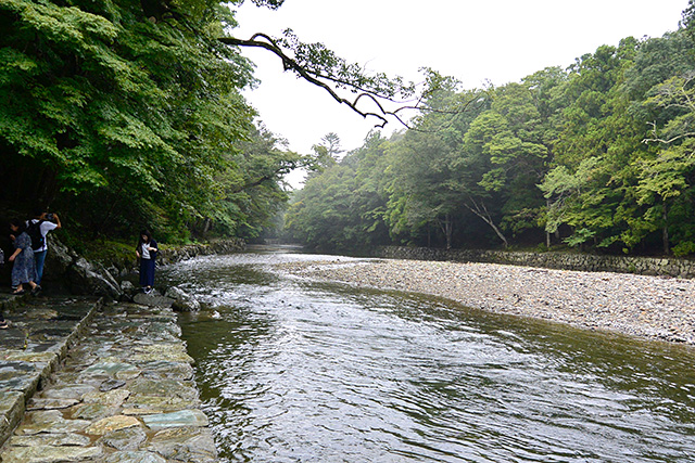 伊勢神宮・五十鈴川