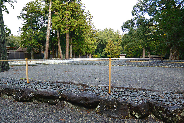 伊勢神宮・外宮の古殿池（新御敷地）