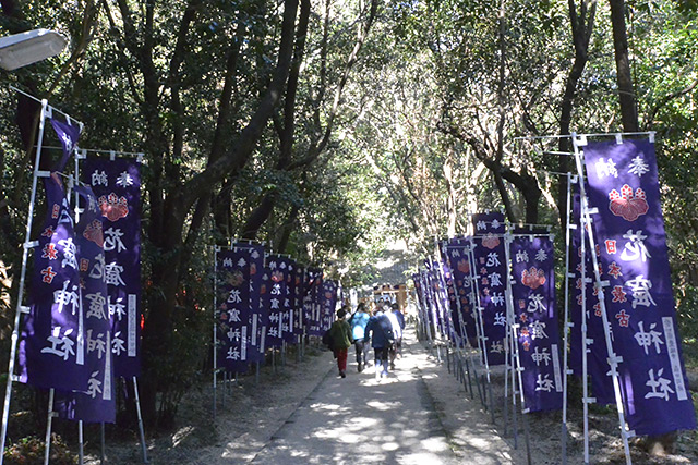 花の窟神社・参道