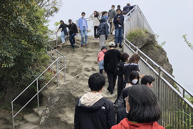 鋸山日本寺・地獄のぞき