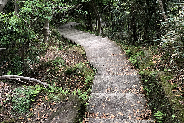 千五百羅漢道へ