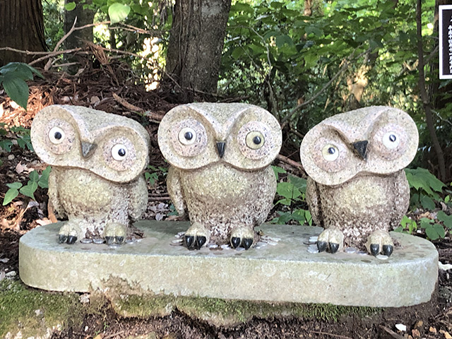 鷲子山上神社・ふくろう像