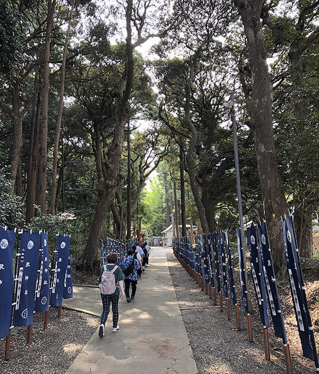 泉神社の参道