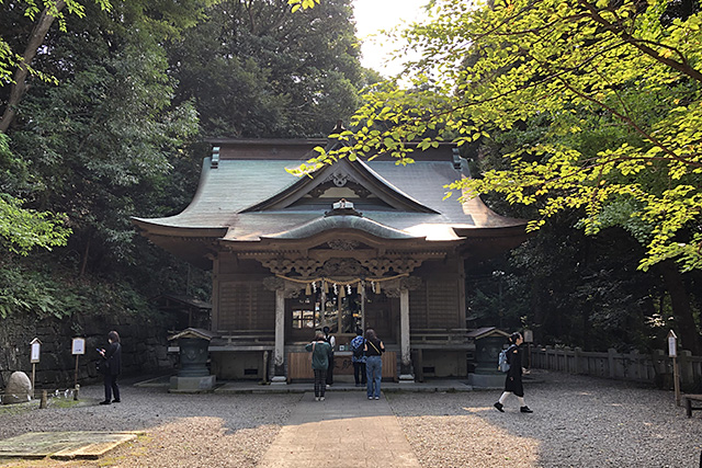 泉神社の拝殿