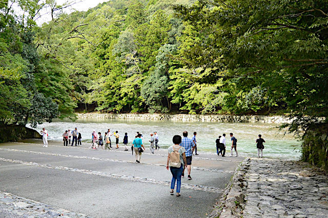 五十鈴川の御手洗場