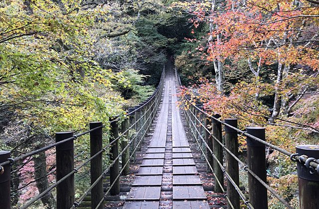 汐見滝吊り橋