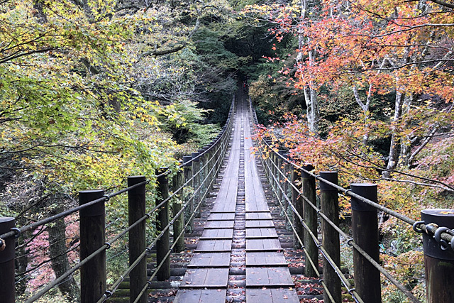 汐見滝吊り橋