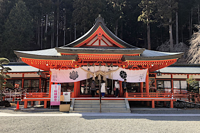 金櫻神社・拝殿