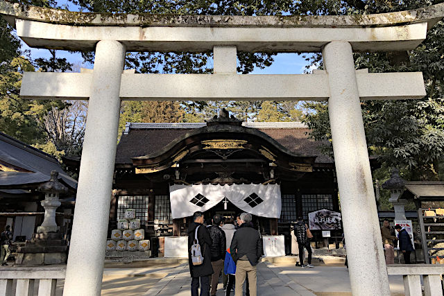 武田神社・拝殿