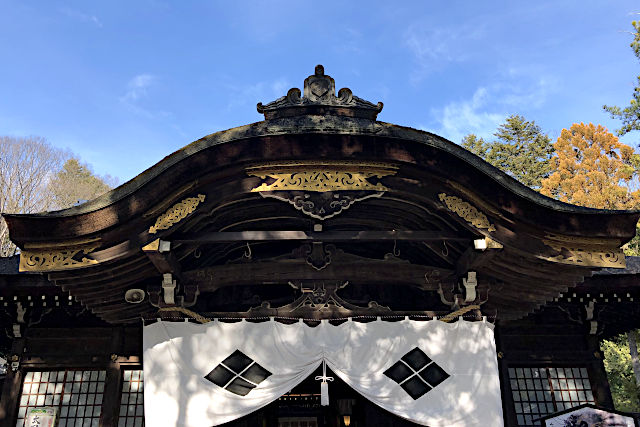 武田神社・拝殿