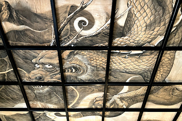 斎神社の天井画