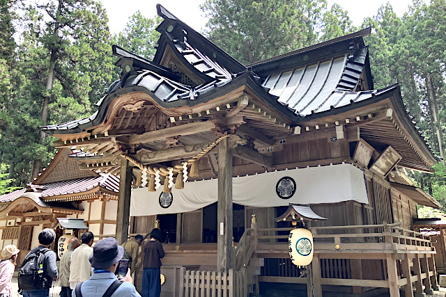 御岩神社(拝殿)