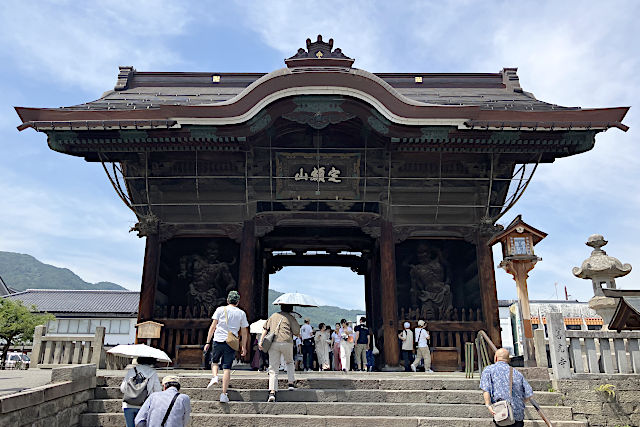 善光寺・仁王門