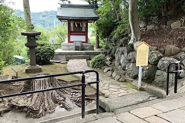 結明神社