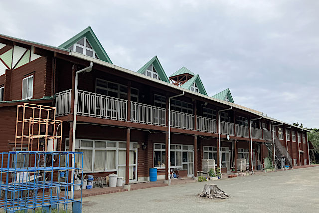 初島小中学校