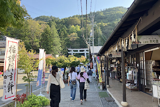 上社・本宮へ