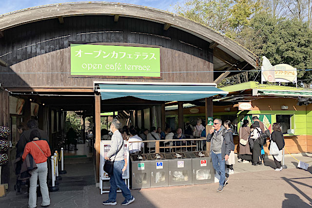 オープンカフェテラス