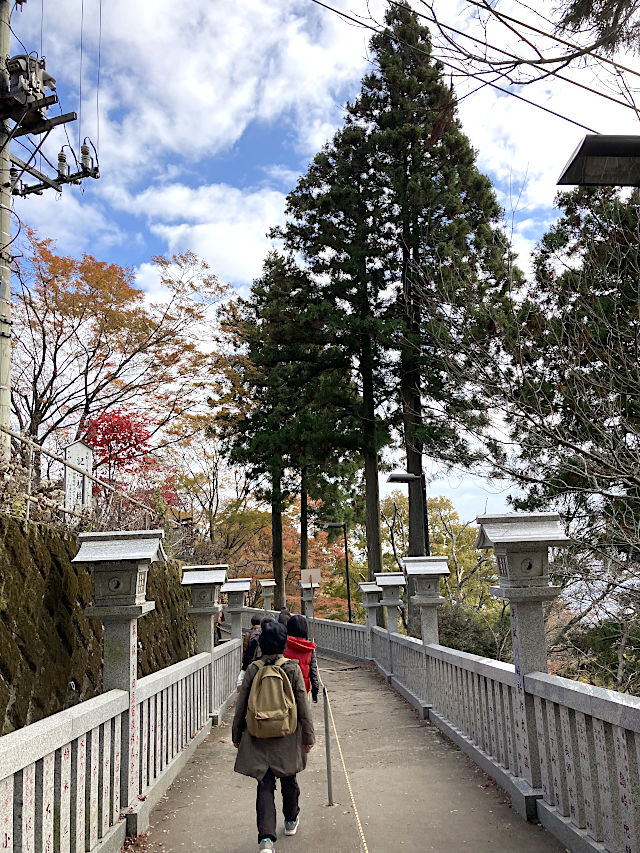 大山阿夫利神社へ