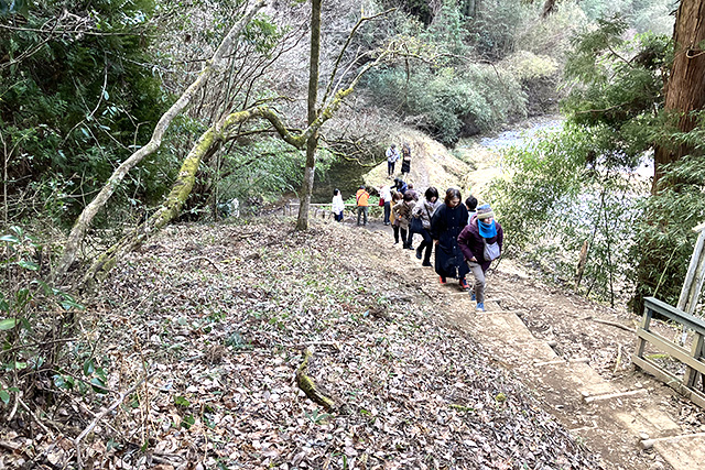 龍神の池（東水神宮）へ