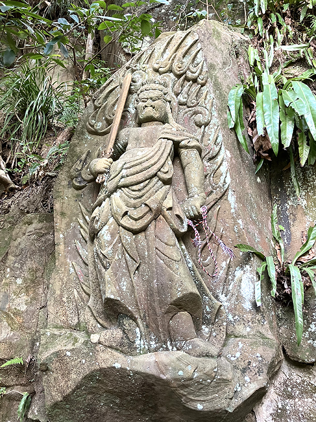 鵜戸山の磨崖仏