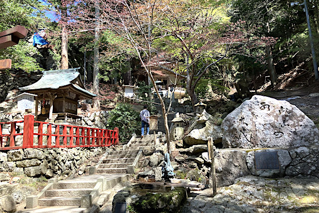 椿神社、銭洗場、弁財天奉安殿