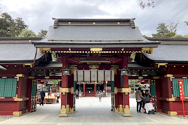 塩釜神社の唐門・廻廊