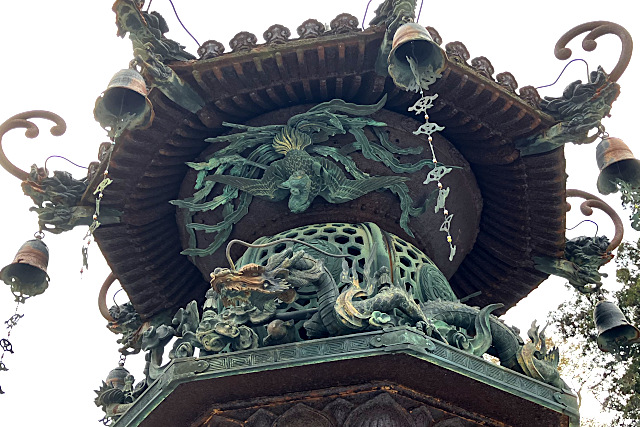 文化燈籠のアップ