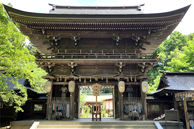 伊佐須美神社・随神門