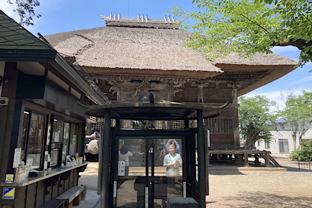 恵隆寺立木観音